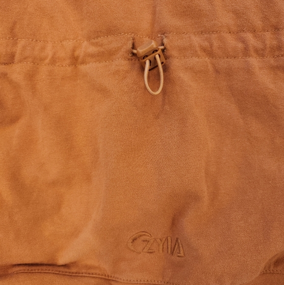 Zyia Camel Knockout Cinch Hoodie - Picture 10 of 10